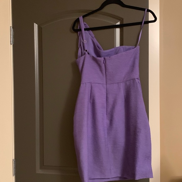 BCBG MaxAzria Dress - lilac purple color - Picture 3 of 3